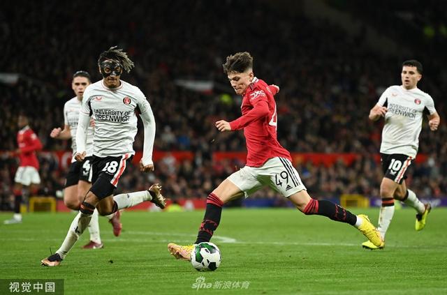 依靠他一己 依靠他一己