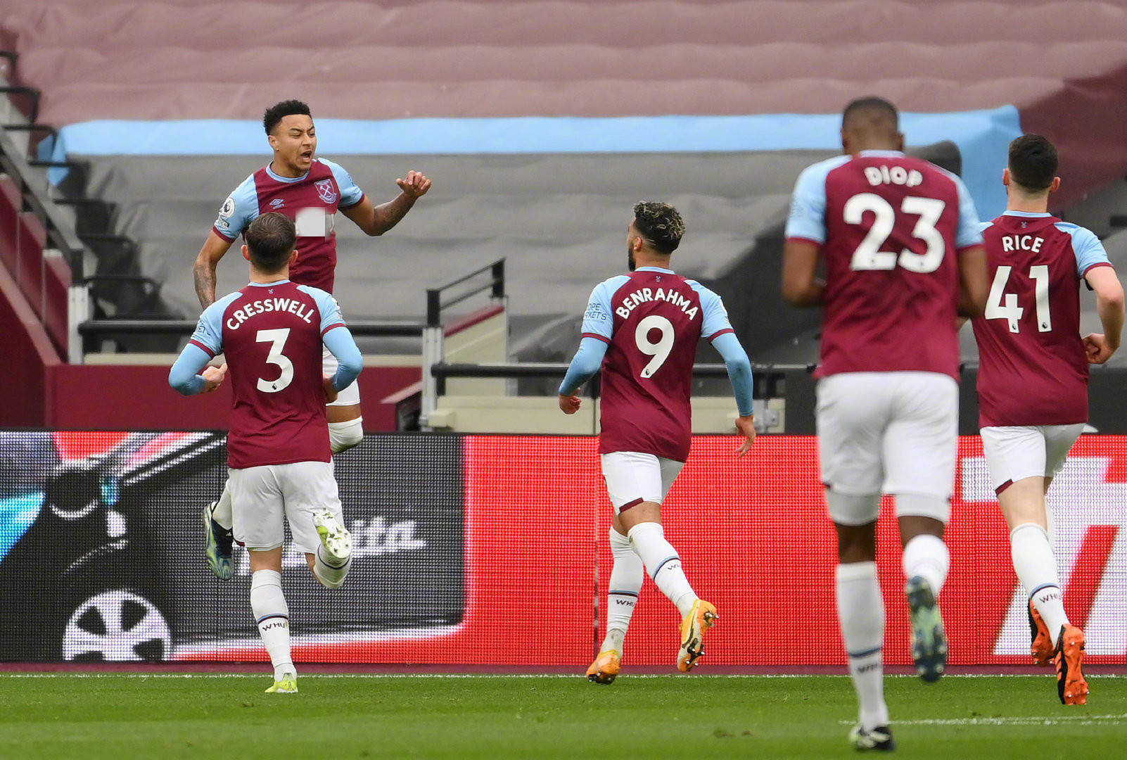 两支球队都 两支球队都